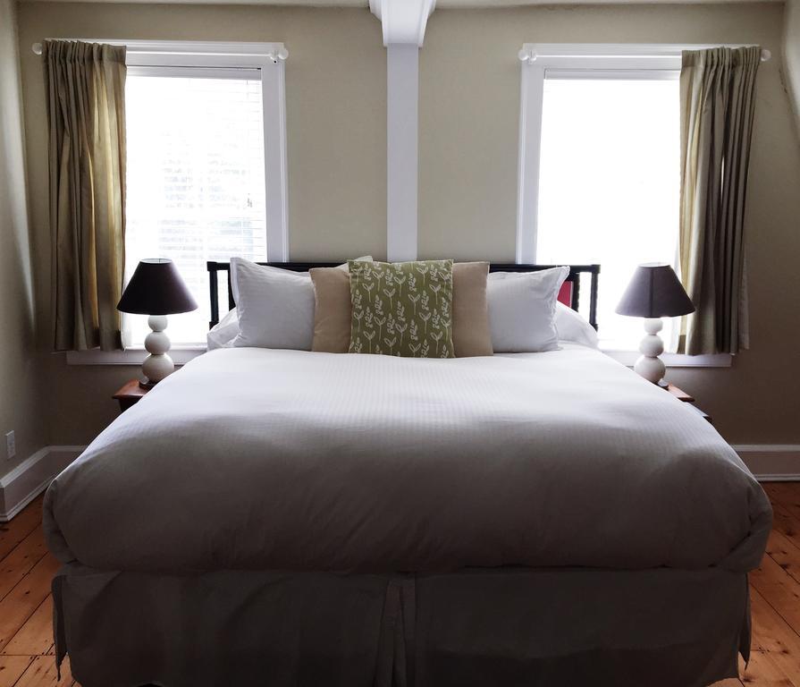Snapdragon Inn Windsor Bagian luar foto