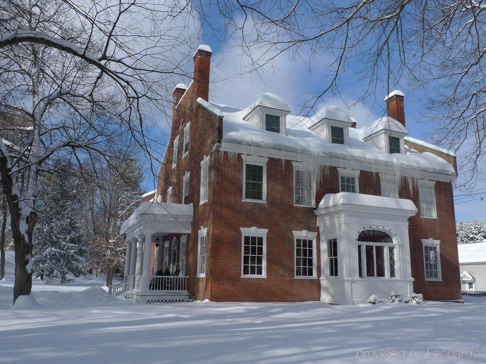 Snapdragon Inn Windsor Bagian luar foto