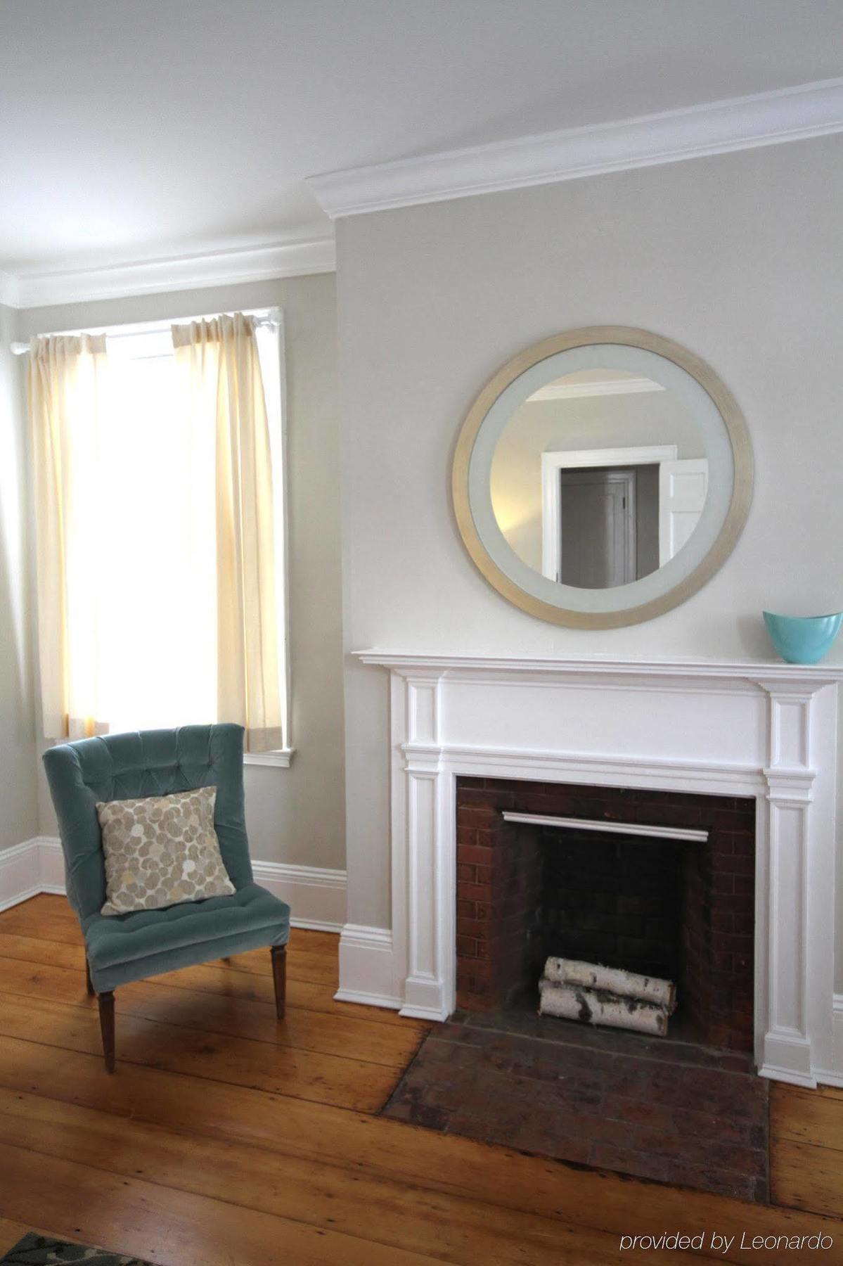 Snapdragon Inn Windsor Bagian luar foto